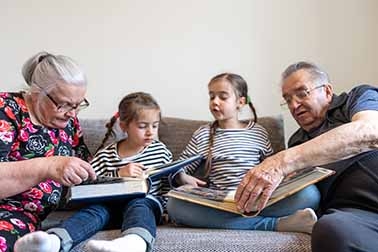 Cafés scientifiques | Récit intergénérationnel – Ma vie est une histoire