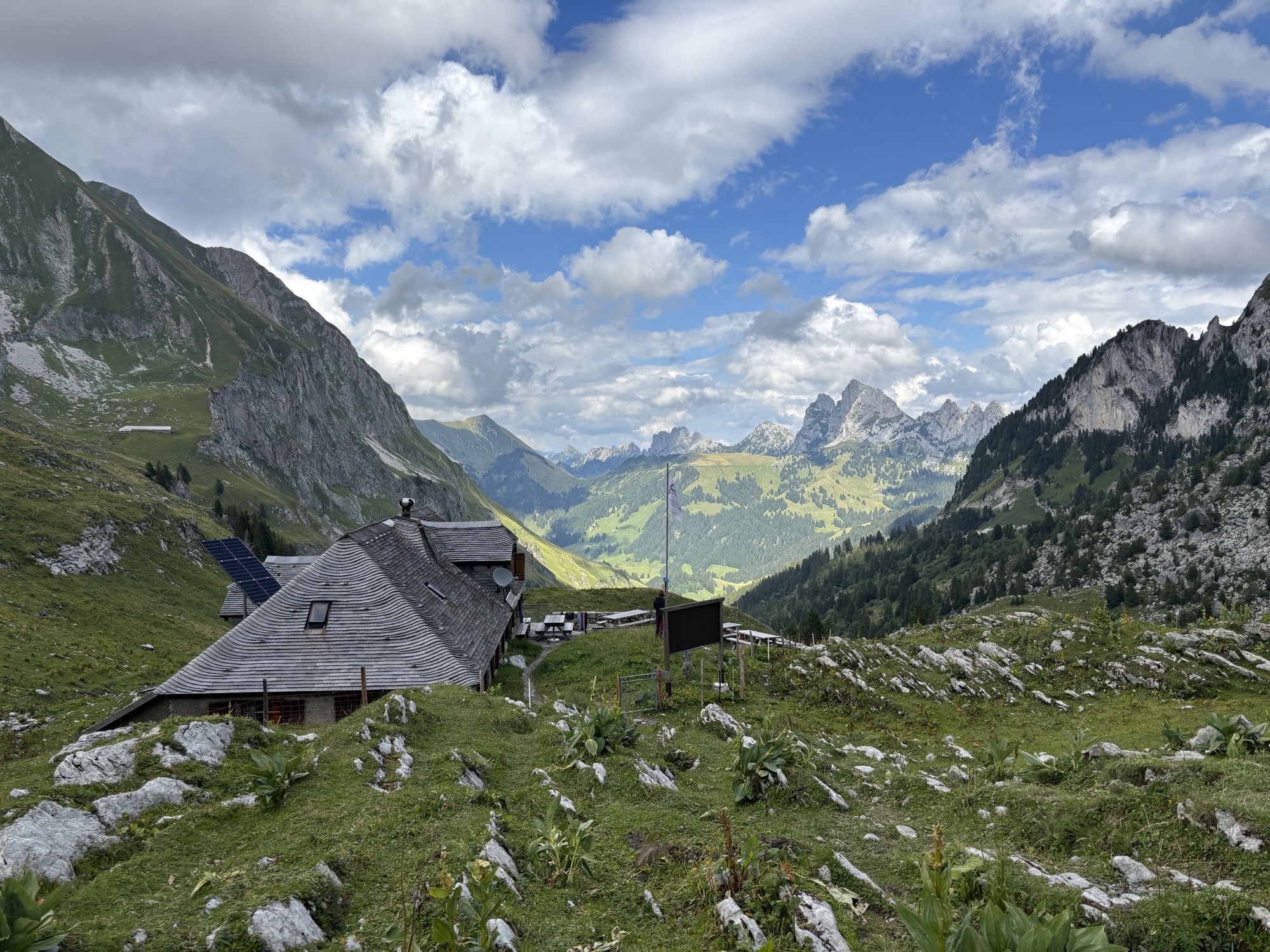 (Re)découvrez le Vallon des Morteys - Nature & Fondue au sommet !